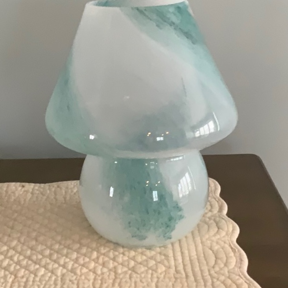 Turquoise and White Swirl Glass Candle  Lamp New - Picture 3 of 5